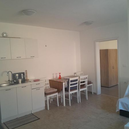 Apartmaji Strunjan Esterno foto